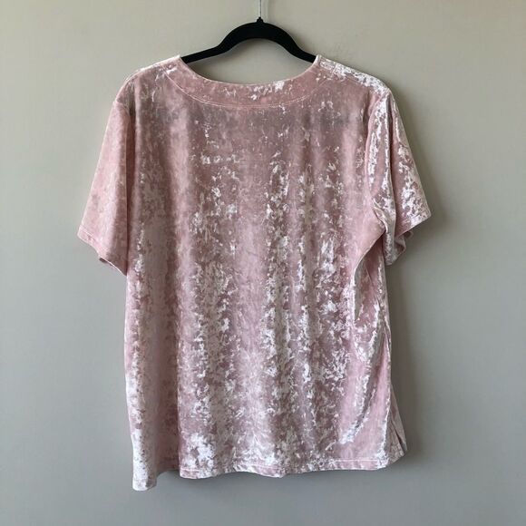 HUE Baby Pink Crushed Velvet Short Sleeve Top - Picture 2 of 6